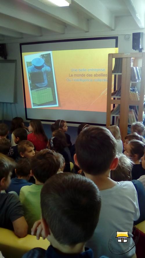 Intervention d’un apiculteur pour les MS GS et CP